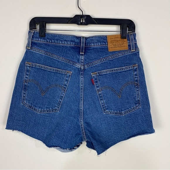Levi's Ribcage Denim Jean Shorts Raw Hem Fray - Picture 2 of 3